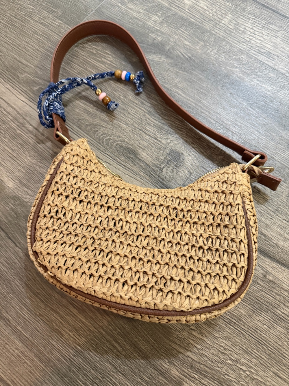Universal Thread Woven Straw Shoulder Bag - Picture 2 of 3